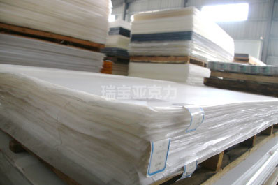 亞克力板在塑料中屬于什么材質(zhì)